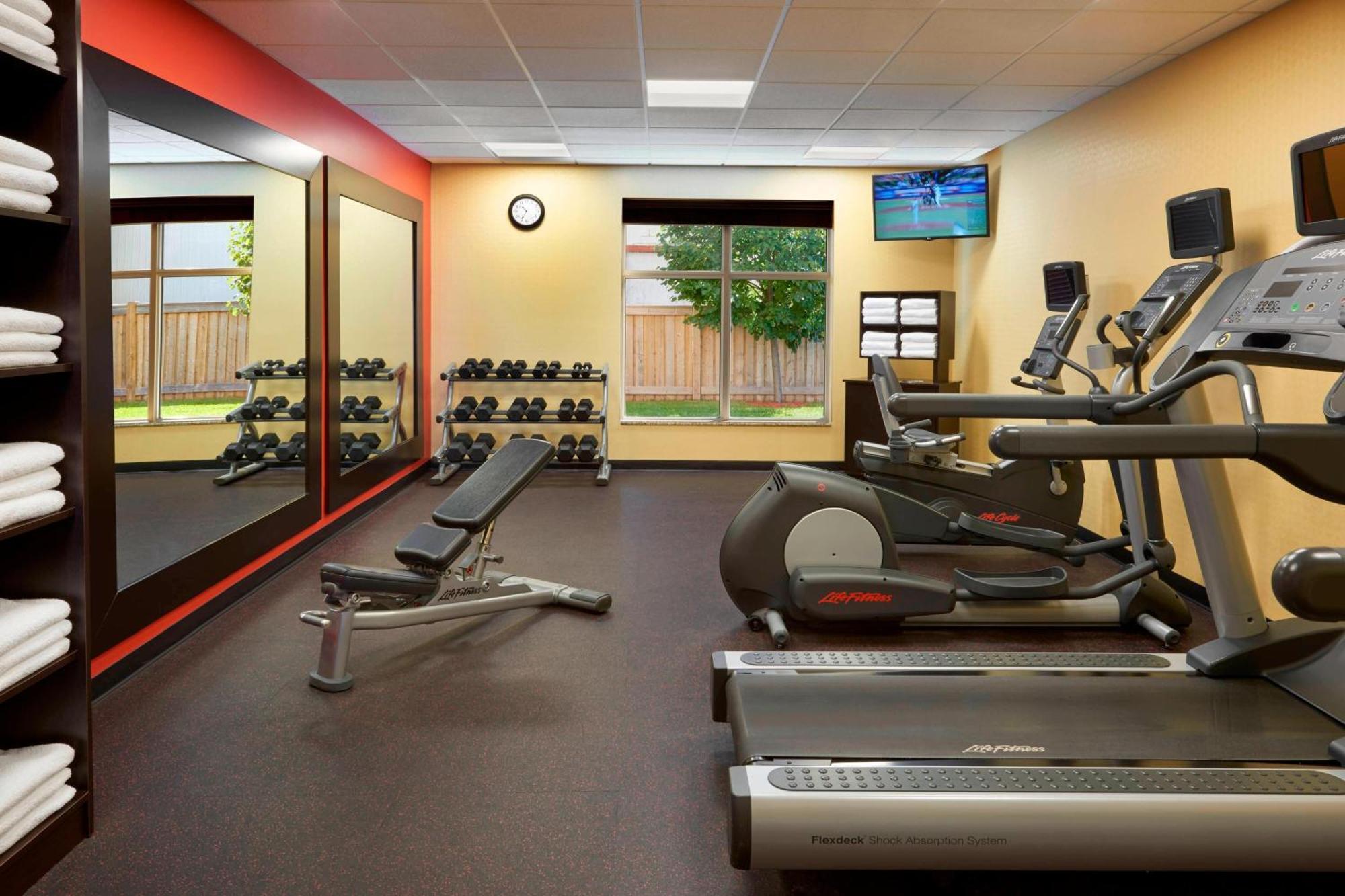 Towneplace Suites By Marriott ת'אנדר ביי מראה חיצוני תמונה